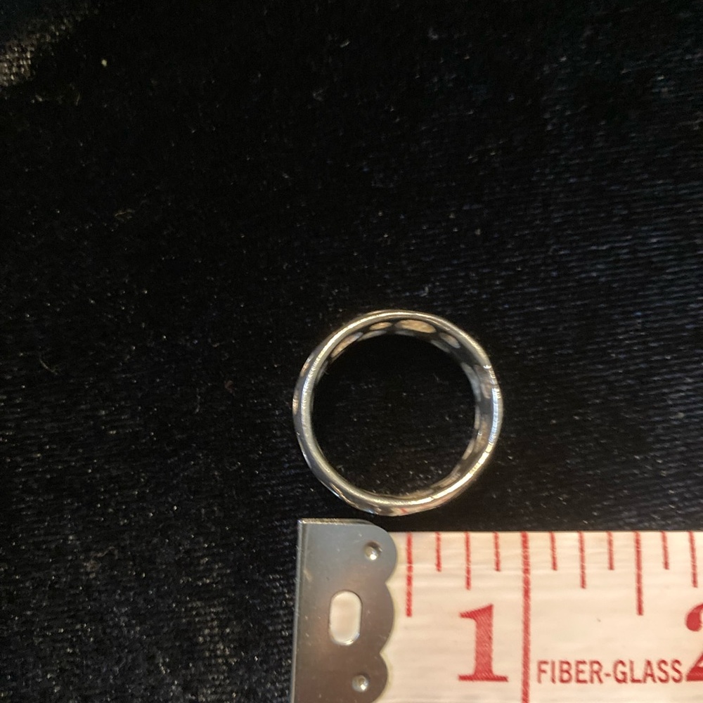 Silver Ring - Picture 4 of 5
